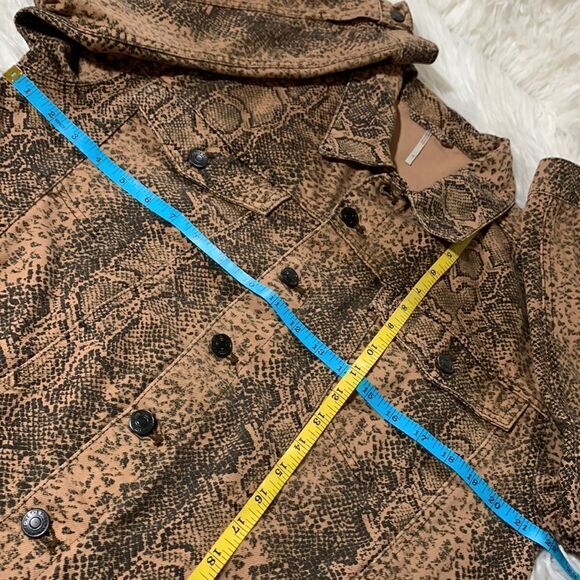 FREE People Snake Trucker Jacket Button Front Pockets - Picture 9 of 11